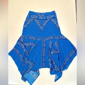 GANNI size 40 (US 4/6) asymmetrical blue printed skirt.